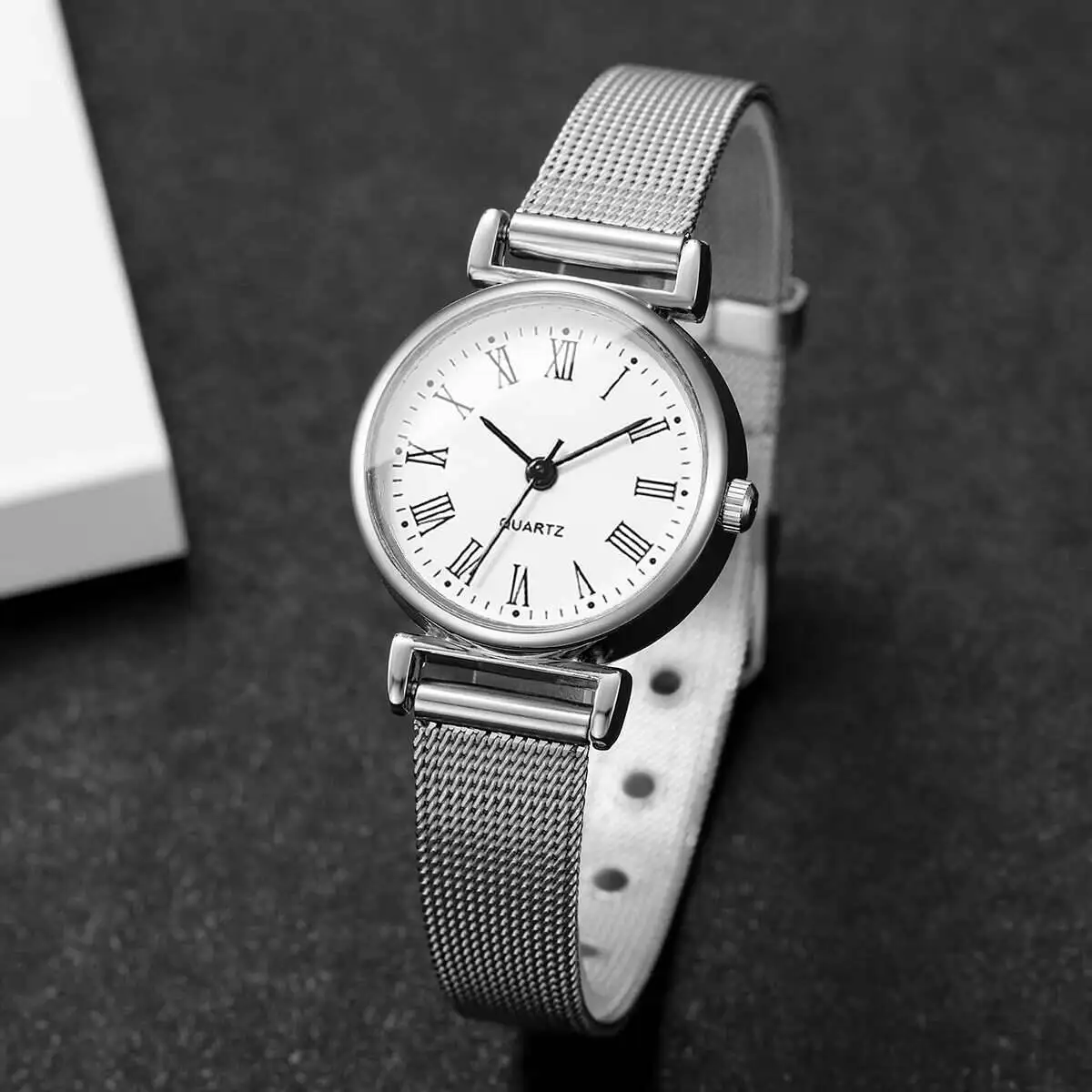 1/2PCS Fashion Women Watches C - Stainless Mesh Band recension och pris